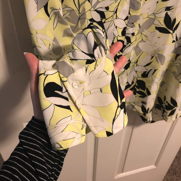 Ann Taylor Floral Blouse - Picture 4 of 7